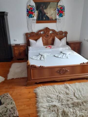 Фото номера Трехместный номер с собственной ванной комнатой Лоджи Pensiunea Rustic Oncesti г. Onceşti 4